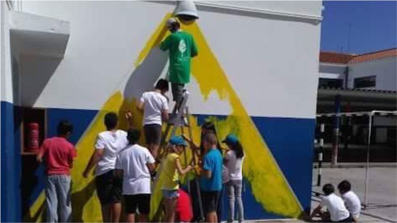 pintura de mural durante as ferias ativas de verao