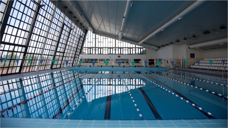 vista interior piscinas municipais